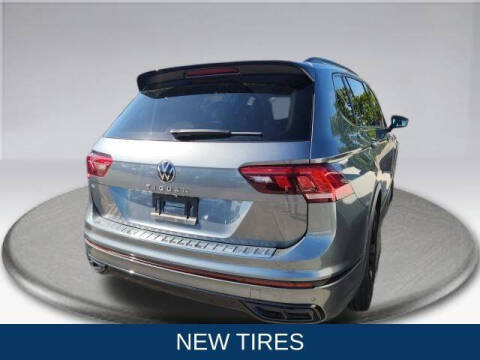 2024 Volkswagen Tiguan SE R-Line Black