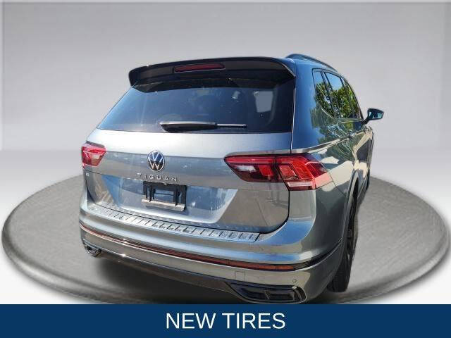 2024 Volkswagen Tiguan SE R-Line Black