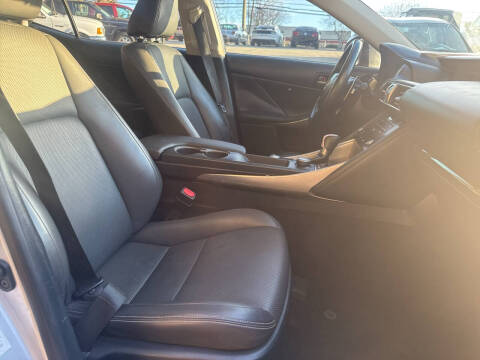 2017 Lexus IS 200t
