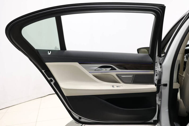 2016 BMW 7 Series 750i xDrive