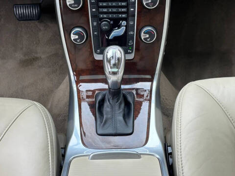 2013 Volvo XC70