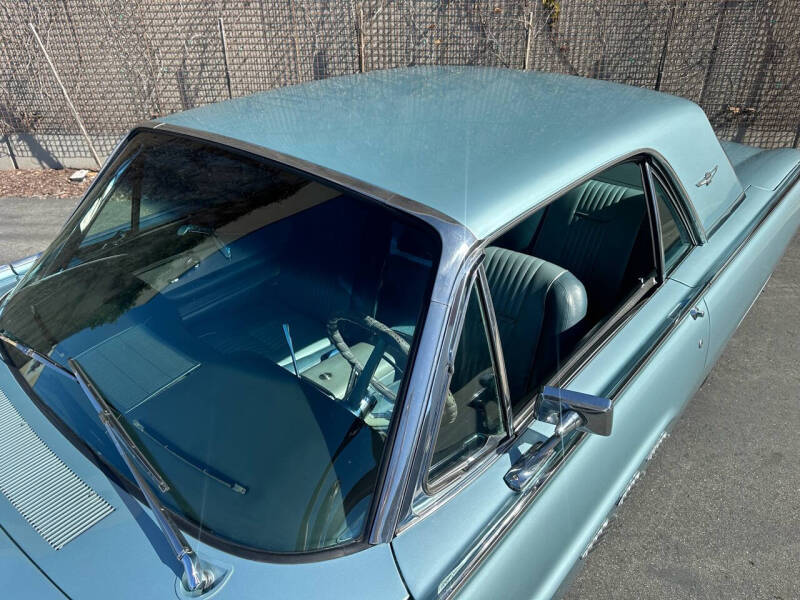 1963 Ford Thunderbird