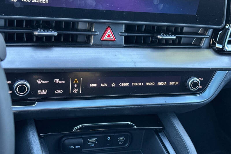 2025 Kia Sportage Hybrid EX