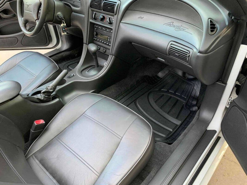 2003 Ford Mustang Premium