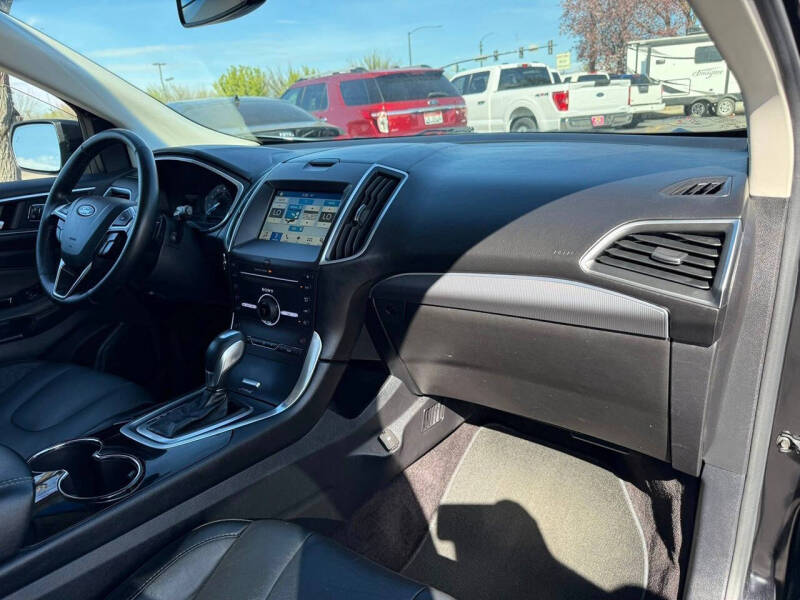 2016 Ford Edge Titanium