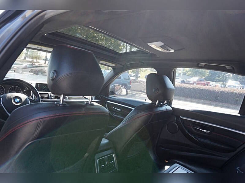 2018 BMW 3 Series 330i