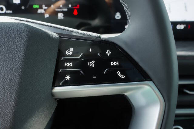 2025 Audi Q5 quattro Premium Plus TFSI