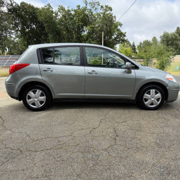2010 Nissan Versa 1.8 S