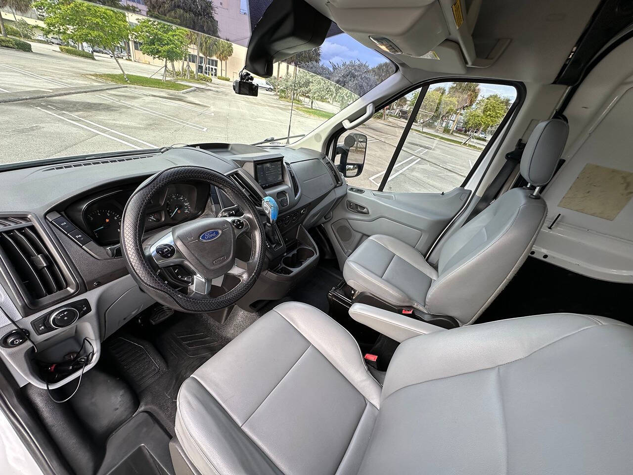 2016 Ford Transit 9