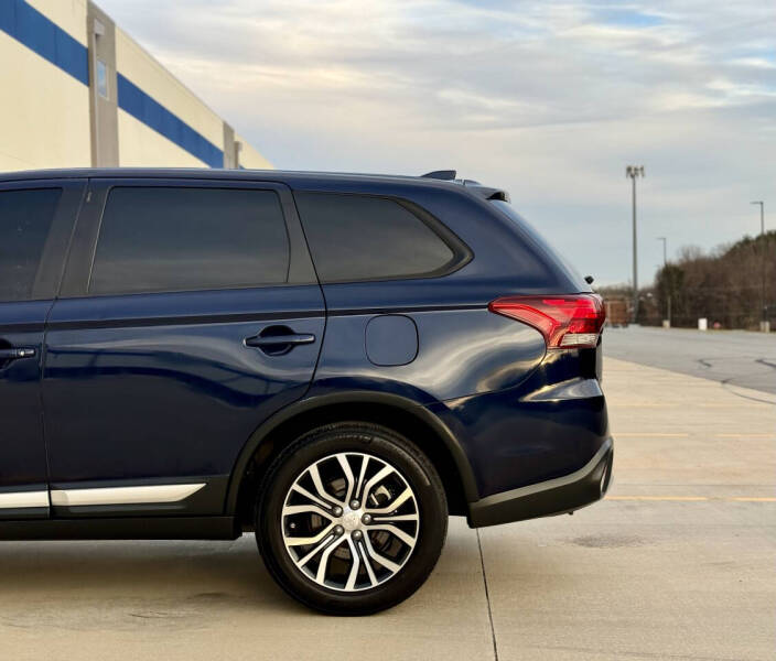 2018 Mitsubishi Outlander ES