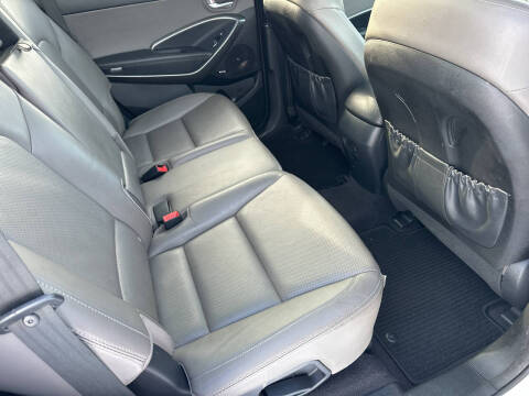 2017 Hyundai Santa Fe Limited Ultimate