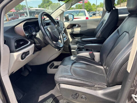 2018 Chrysler Pacifica Touring L