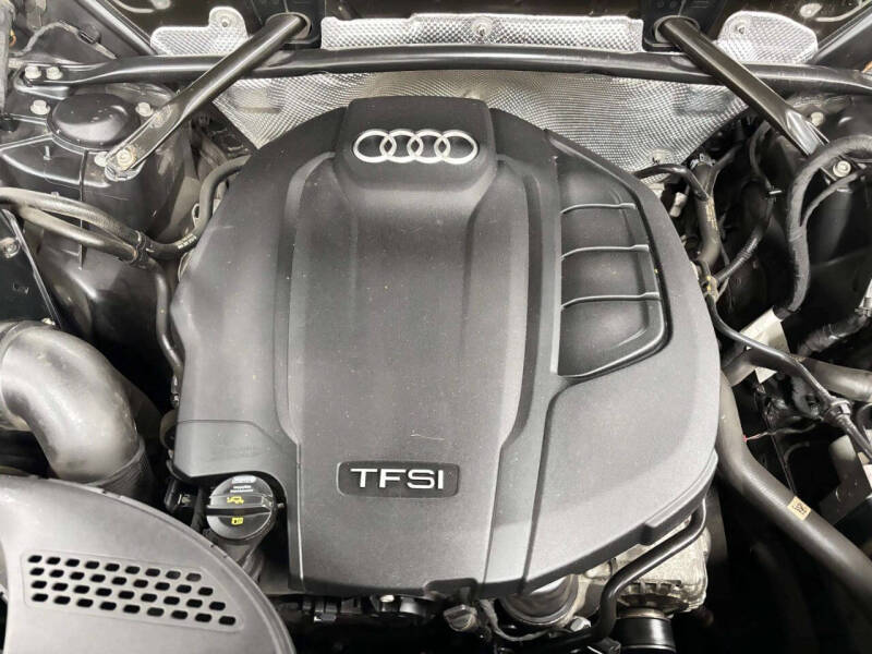 2018 Audi Q5 2.0T quattro Premium Plus