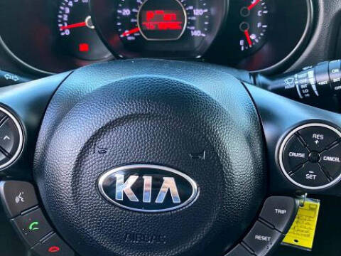 2015 Kia Soul +