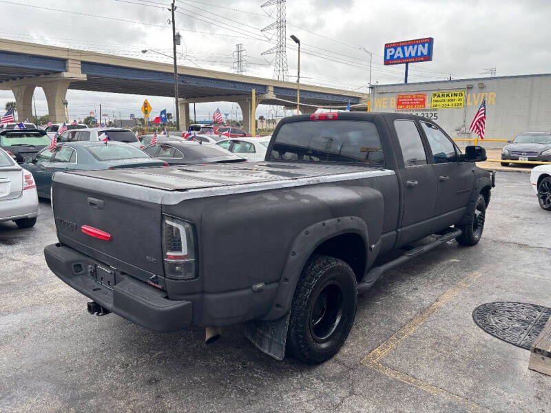 2004 Dodge Ram 3500 ST