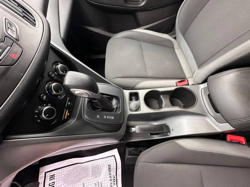 2015 Ford Escape S