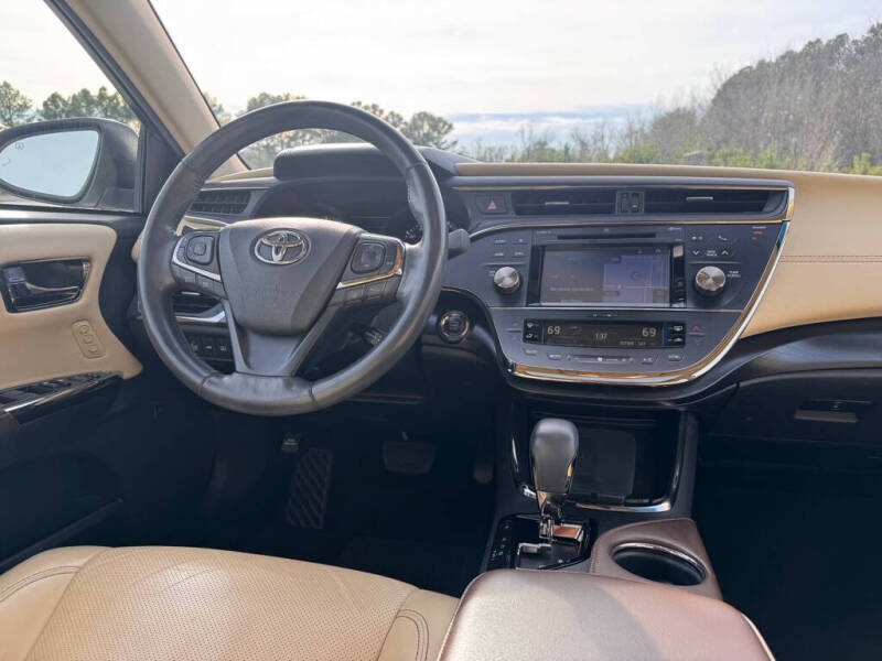 2017 Toyota Avalon XLE
