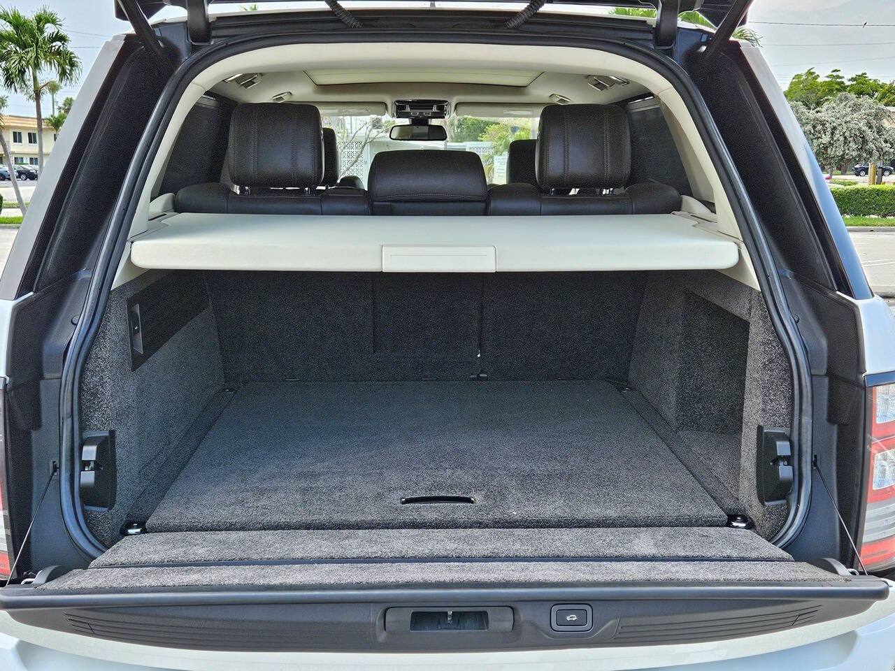 2014 Land Rover Range Rover 19