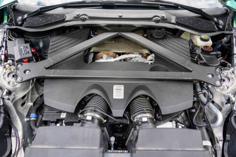 2025 Aston Martin DB12 V8