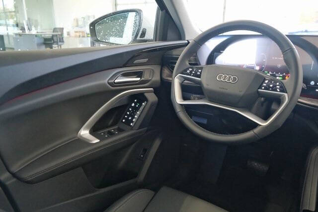 2025 Audi Q5 quattro Premium Plus TFSI