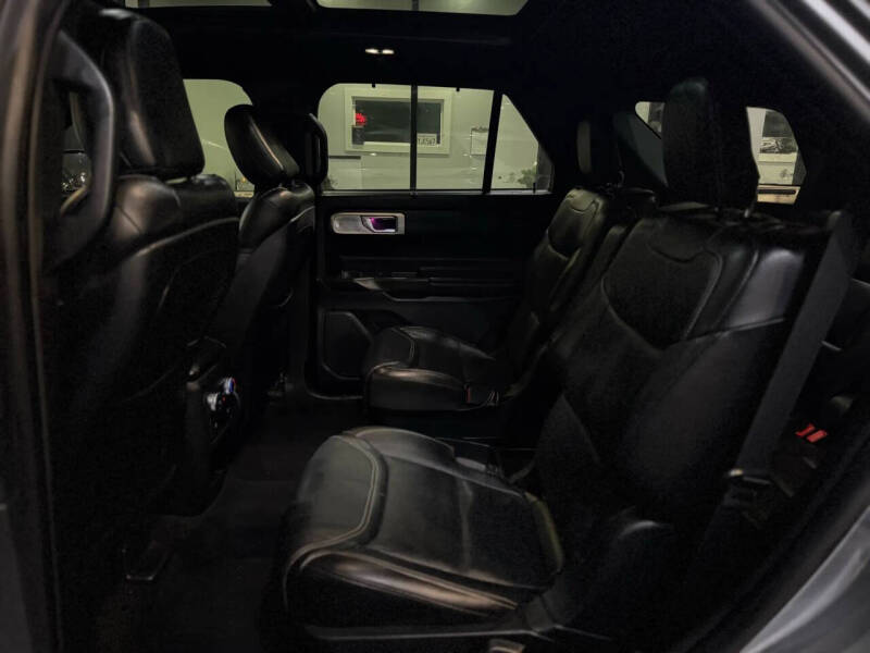 2020 Ford Explorer ST