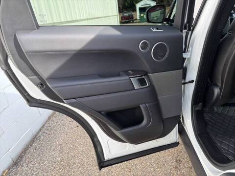 2020 Land Rover Range Rover Sport SE