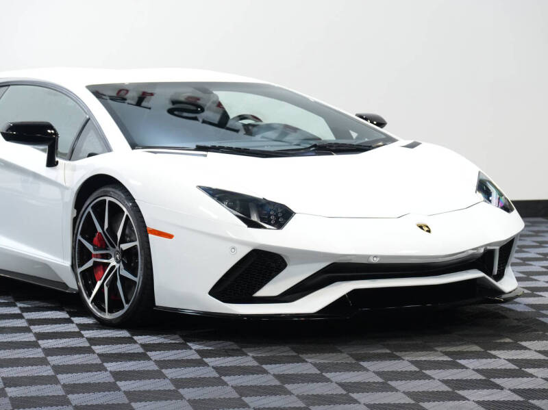 2018 Lamborghini Aventador LP 740-4 S