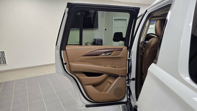 2016 Cadillac Escalade Platinum