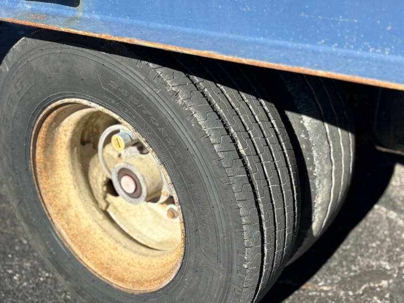 2017 Freightliner M2 112