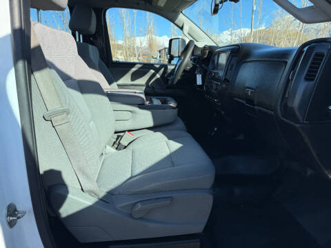 2016 Chevrolet Silverado 3500HD CC Work Truck