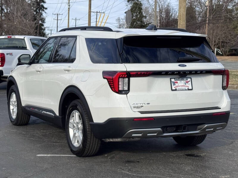 2025 Ford Explorer Active