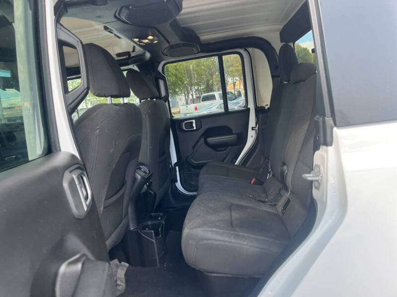 2023 Jeep Gladiator Willys