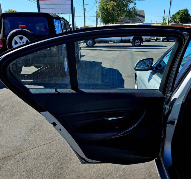 2015 BMW 3 Series 328i