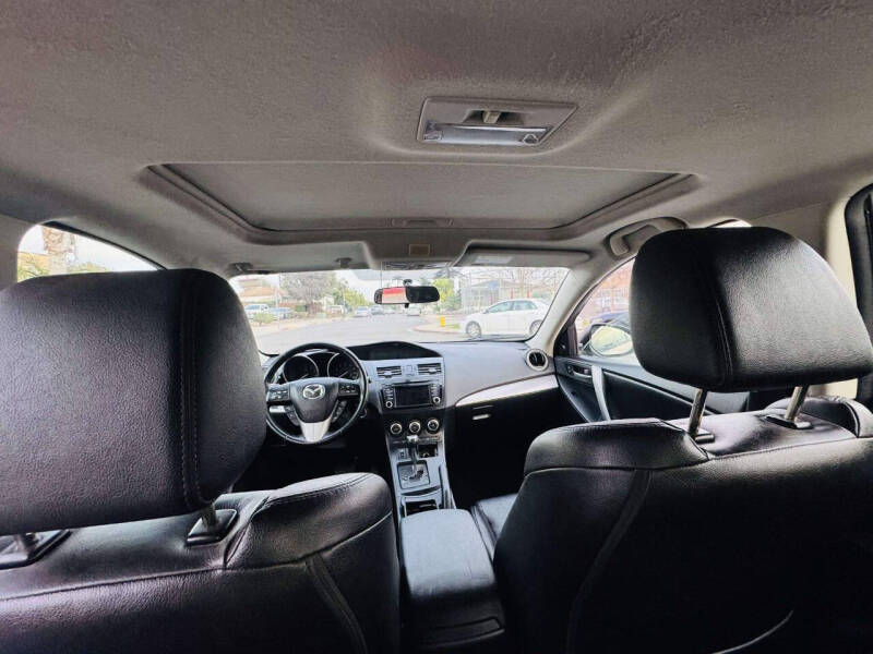 2013 Mazda MAZDA3 i Grand Touring