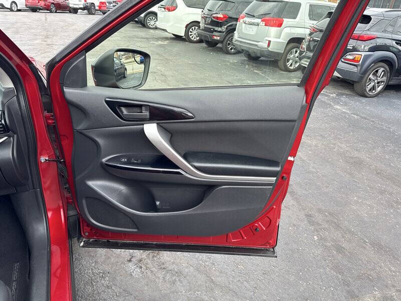 2023 Mitsubishi Eclipse Cross LE