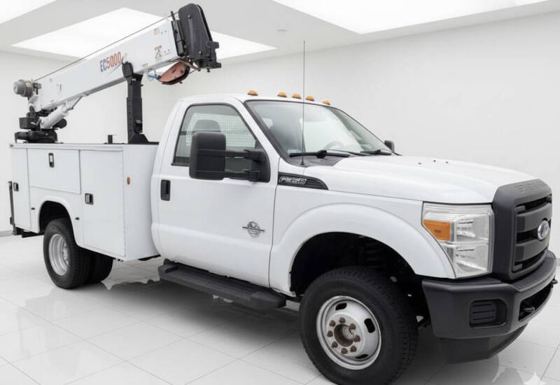 2015 Ford F-350 Super Duty XL's photo
