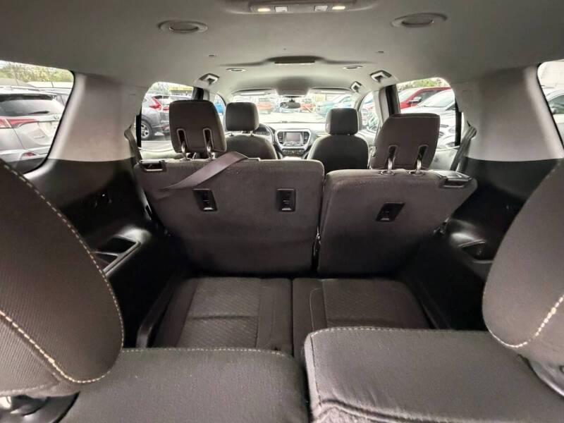 2017 GMC Acadia SLE-1