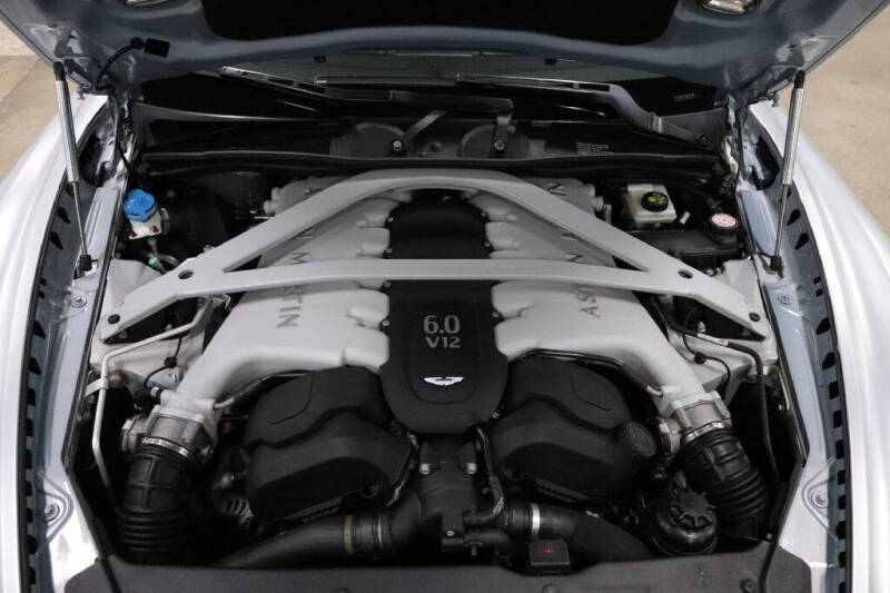 2013 Aston Martin DB9 Volante