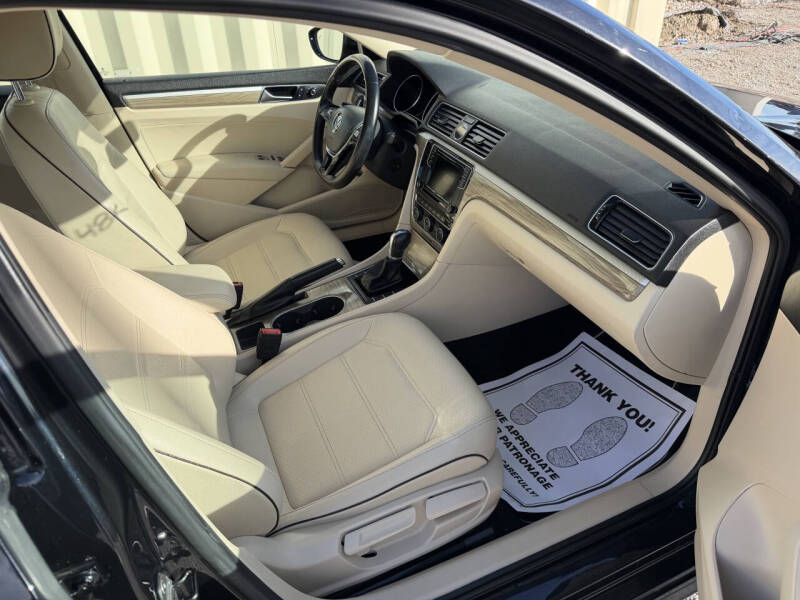 2017 Volkswagen Passat 1.8T SE