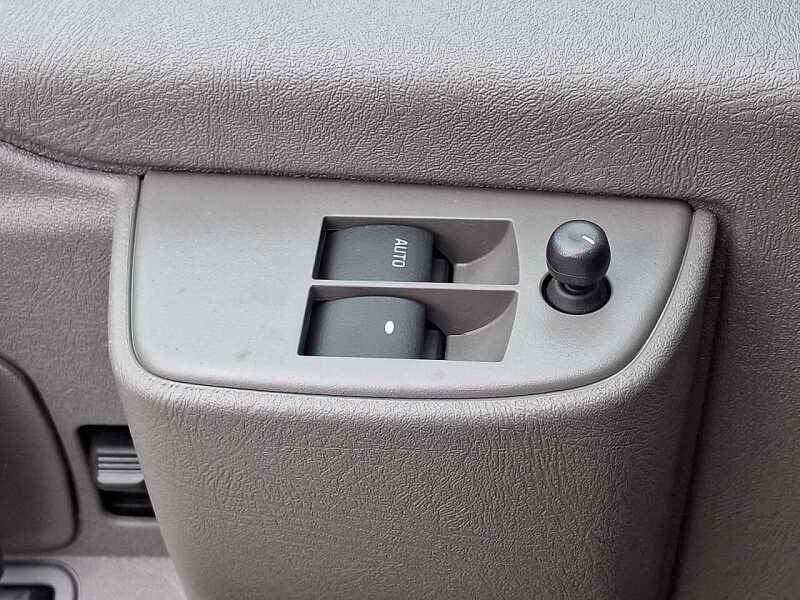 2025 Chevrolet Express 2500