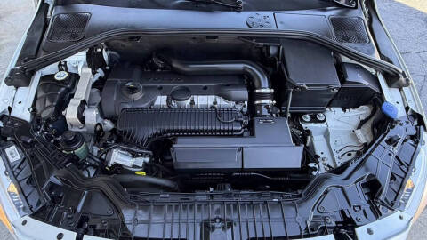 2015 Volvo V60 Cross Country T5