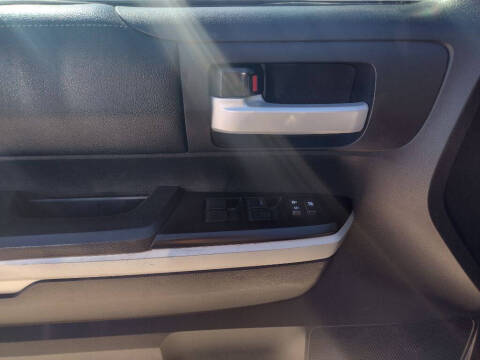 2015 Toyota Tundra SR5