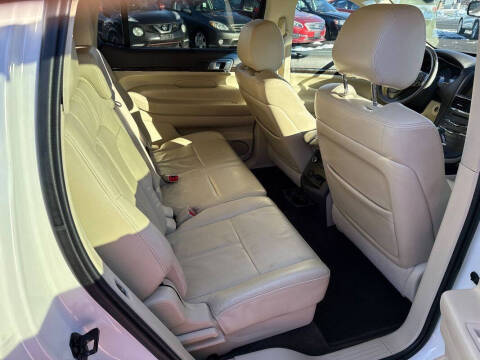 2013 Lincoln MKT EcoBoost