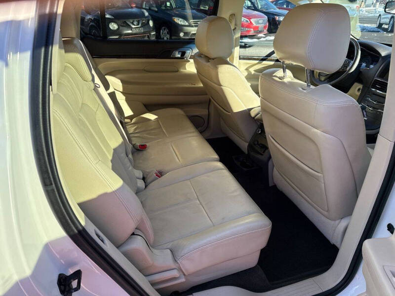 2013 Lincoln MKT EcoBoost