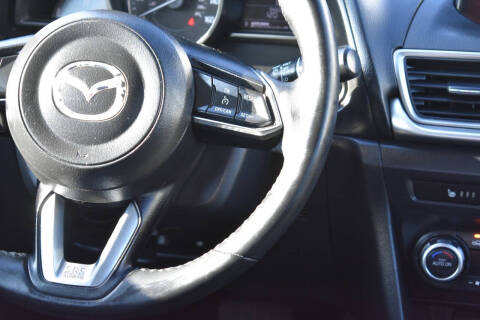 2018 Mazda MAZDA3 Touring