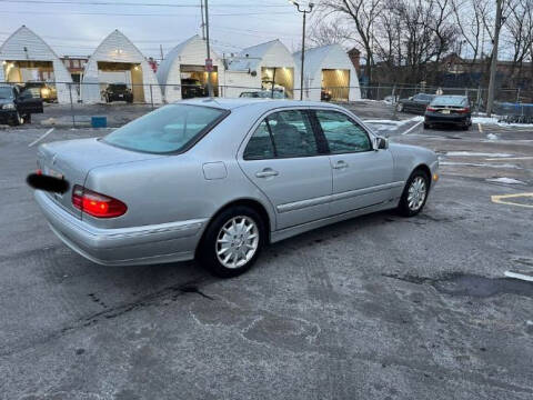 2000 Mercedes-Benz E-Class