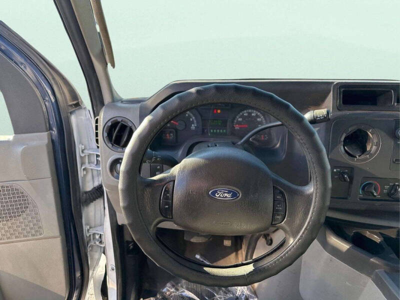 2012 Ford E-Series E-250