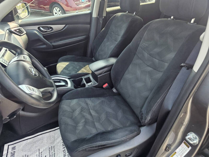 2015 Nissan Rogue SV