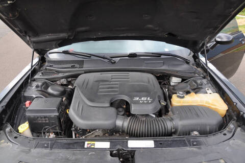 2013 Dodge Challenger SXT Plus