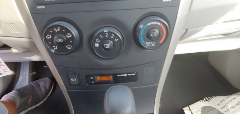 2010 Toyota Corolla LE